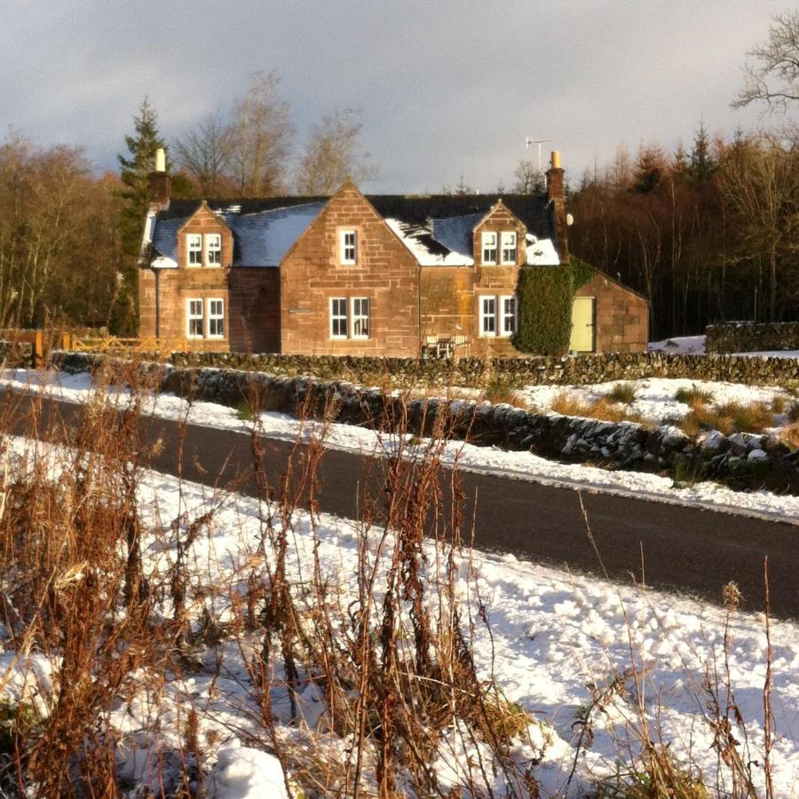 Ghillie'S Cottage Penpont 外观 照片